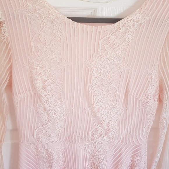 🇺🇦Ukraine fundraiser: L'ATISTE Pink Lace Dress - Picture 5 of 10